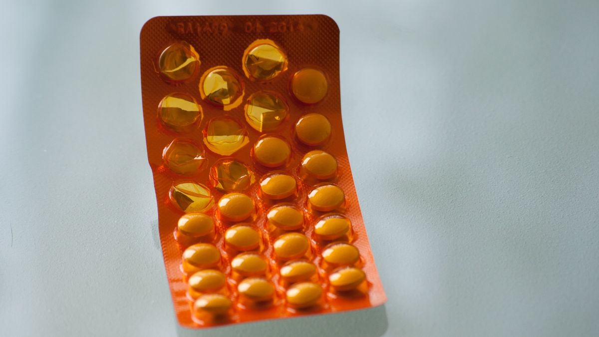 pills in a blister
pills in a yellow blister
olkaprill
Blister, Blister, Capsule, Healthcare And Medicine, Lifestyles, Medicine, Pill, Yellow