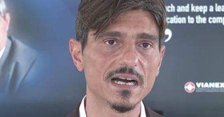 Wrócił po latach i nie spokorniał. Szef klubu złamał surowy zakaz