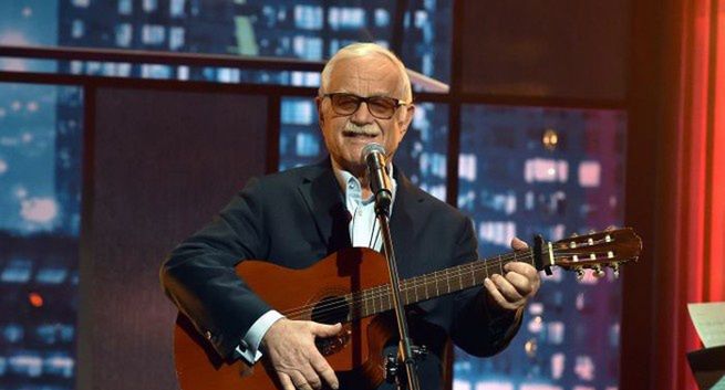 „Czy te oczy mogą kłamać? Wieczór z Janem Pietrzakiem” w TVP2. Prowadzącym Marcin Wolski