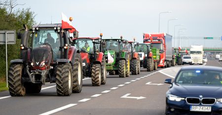 Rolnicy ponownie wyjechali na drogi. Zablokują nawet 200 tras
