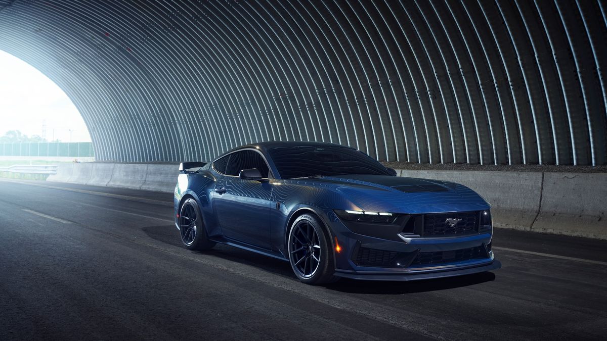 Ford Mustang Dark Horse