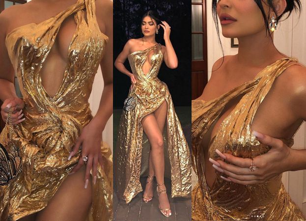 Kylie Jenner przyszła na ślub Bieberów w sukni ODSŁANIAJĄCEJ KAWAŁEK PIERSI. Chciała przyćmić pannę młodą? (FOTO)