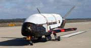 X-37B - tajny samolot kosmiczny powrócił do bazy