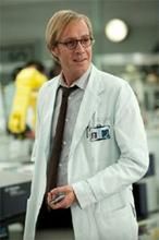 Rhys Ifans słynnym poetą