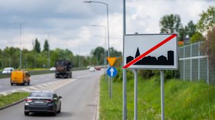 Bezterminowe prawa jazdy do wymiany. Oto kiedy wygasną