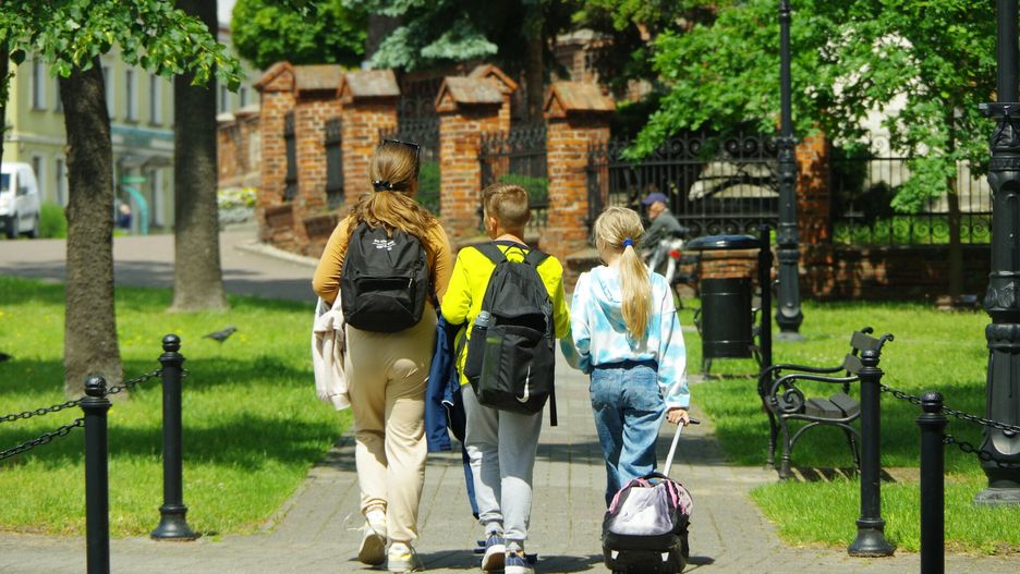 W tym roku połowa rodziców wyda prawie 500 zł na wyprawkę szkolną