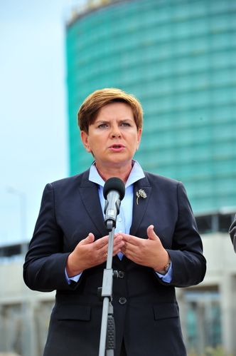 Gazoport w Świnoujściu. Szydło: My zaczęliśmy i my skończymy budowę