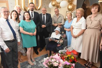 Niezwykły jubileusz w Borkowie Kościelnym Pani Wanda Lisicka świętowała 100. urodziny!
