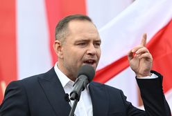 Nawrocki oskarżał Tuska, że "oszukał" emerytów. Nie ma racji