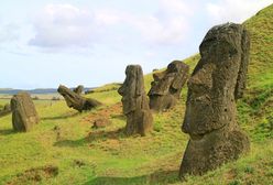 Wyspa Wielkanocna. Samochód wjechał w moai
