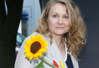 Walczy z nowotworem. Piekarska mówi o zachowaniu polityków