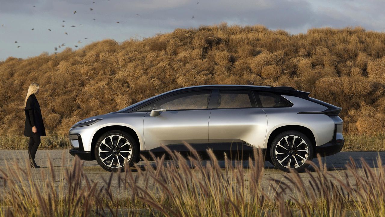 Faraday Future FF 91 - produkcyjny supersamochód i limuzyna w jednym