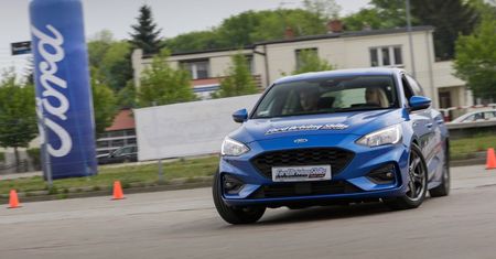 Bezpłatne szkolenia dla młodych kierowców. Ford zaprasza na kolejną edycję