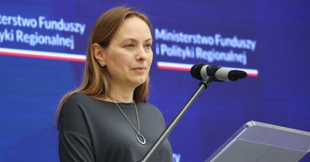 Pierwsze pieniądze z KPO już w Polsce. Minister podała kwotę