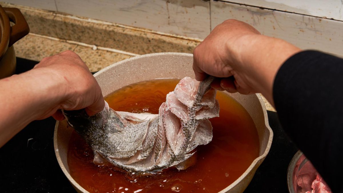 Amur biały zamiast karpia. Wybierz tę rybę na świąteczny stół