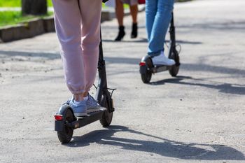 Od 3 czerwca nowe zasady dla dzieci na rowerach i e-hulajnogach. Grozi mandat