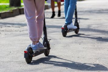 Od 3 czerwca nowe zasady dla dzieci na rowerach i e-hulajnogach. Grozi mandat