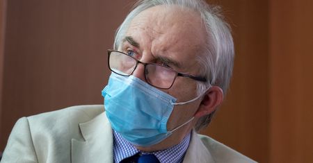 Koronawirus. Prof. Marian Zembala krytykuje protesty rolników