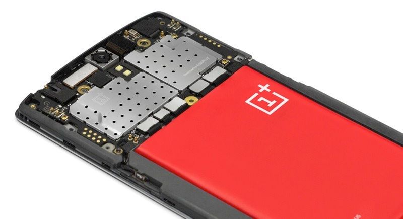 OnePlus One oficjalnie. Myślałem, że "perfekcyjny smartfon" niczym mnie już nie zaskoczy. Myliłem się 11