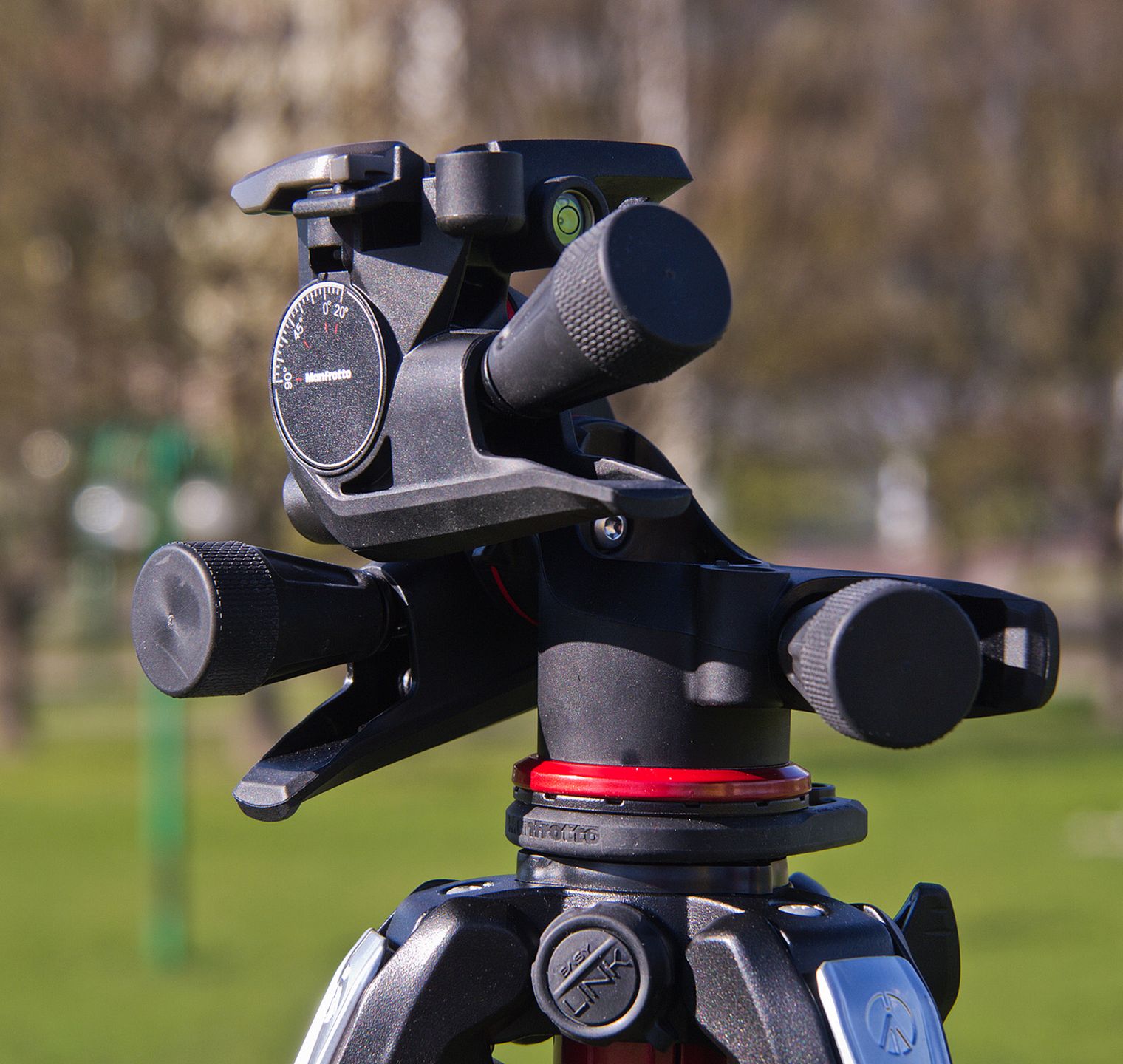 Ładna para od Manfrotto, czyli głowica XPRO-3WG na najnowszym statywie 055 [test] 7