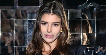 Anna Markowska w bikini pręży smukłe ciało na schodach w Saint-Tropez. Internauci zgodnie: "BOGINI"