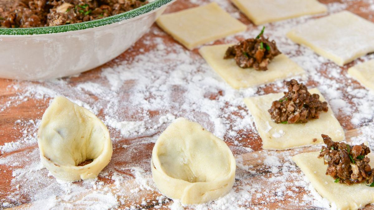 W wielu domach uszka są przygotowywane dopiero w Wigilię