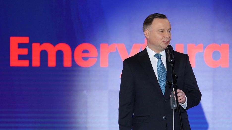 Andrzej Duda w ?yrardowie
Fot. Jakub Kaminski/East News, Zyrardow, 25.02.2020. Prezydent Andrzej Duda z wizyta w Zyrardowie. Podpisanie ustawy  o dodatkowym rocznym swiadczeniu dla emerytow i rencistow.
Jakub Kaminski