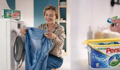 Vanish w reklamie podważa skuteczność Ariela i Persila