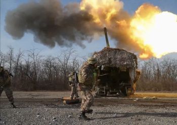 Rosja przyspiesza produkcję. Chcą więcej haubic