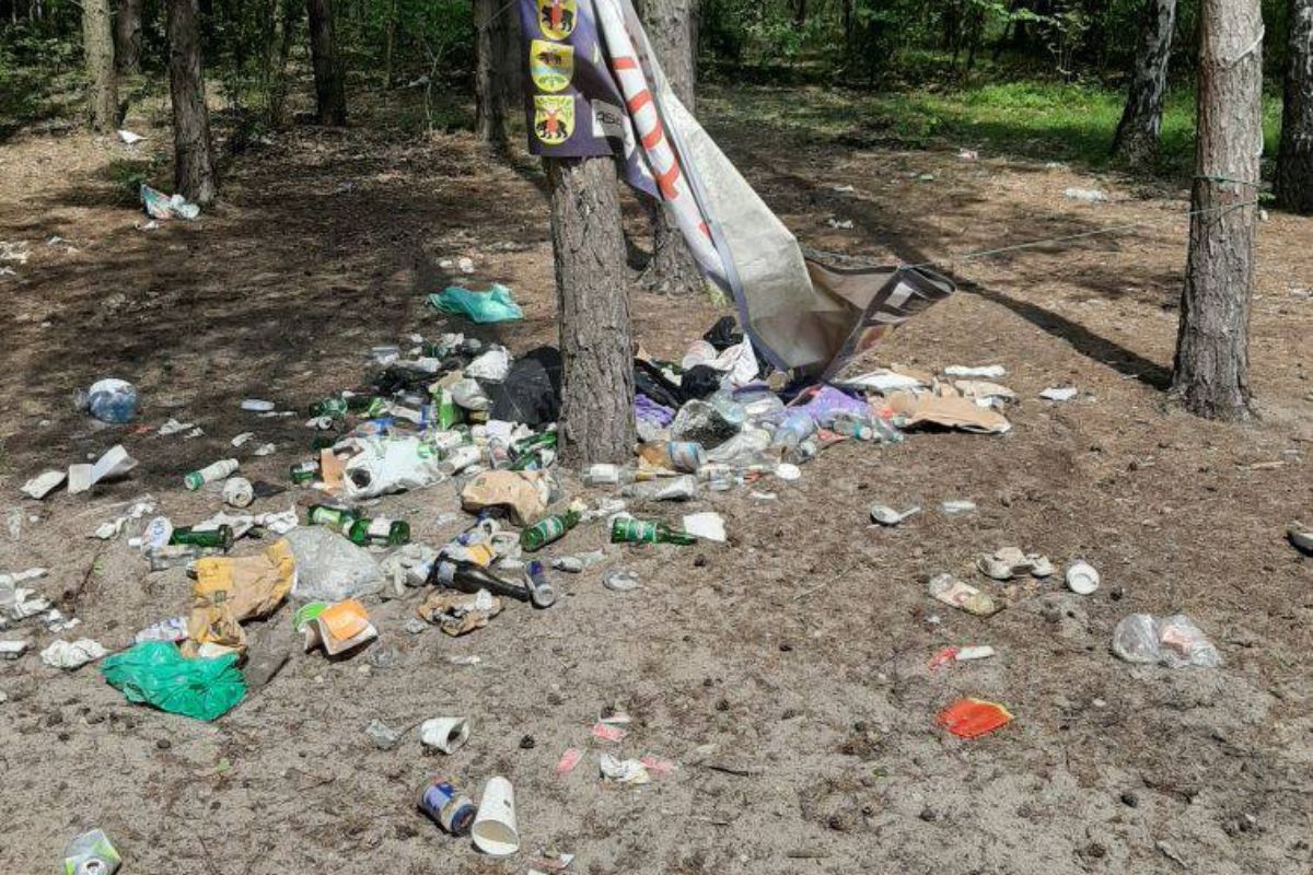 Bałagan w lesie. Pojawił się mocny wpis.
