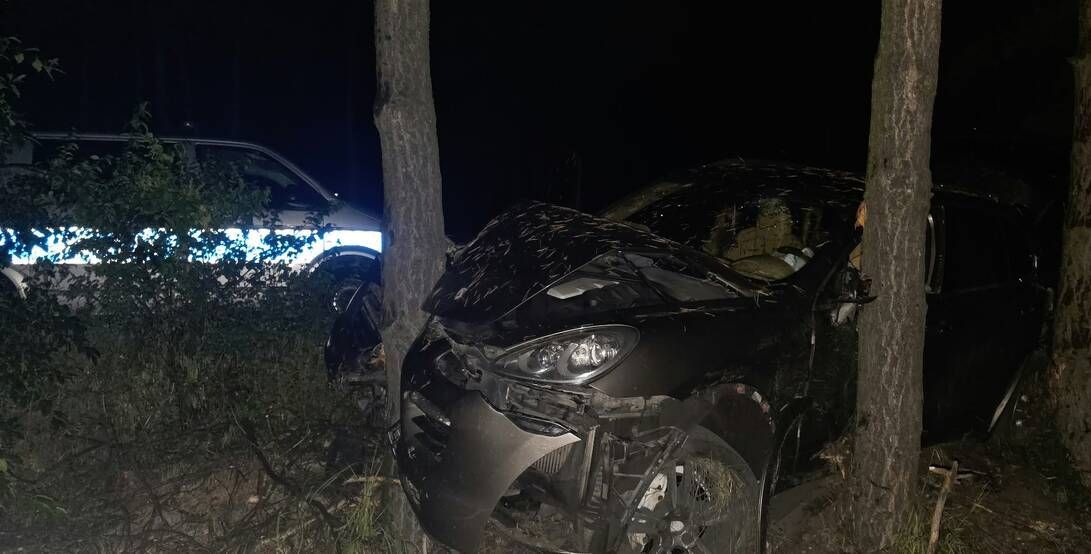 Rozbił Porsche i uciekł z miejsca