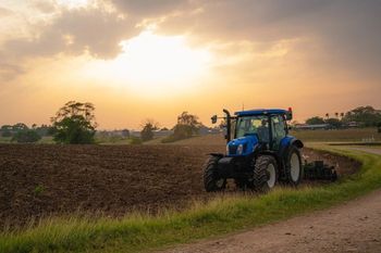 Zwrot akcyzy dla rolników: Wypłaty już w październiku i planowane ułatwienia