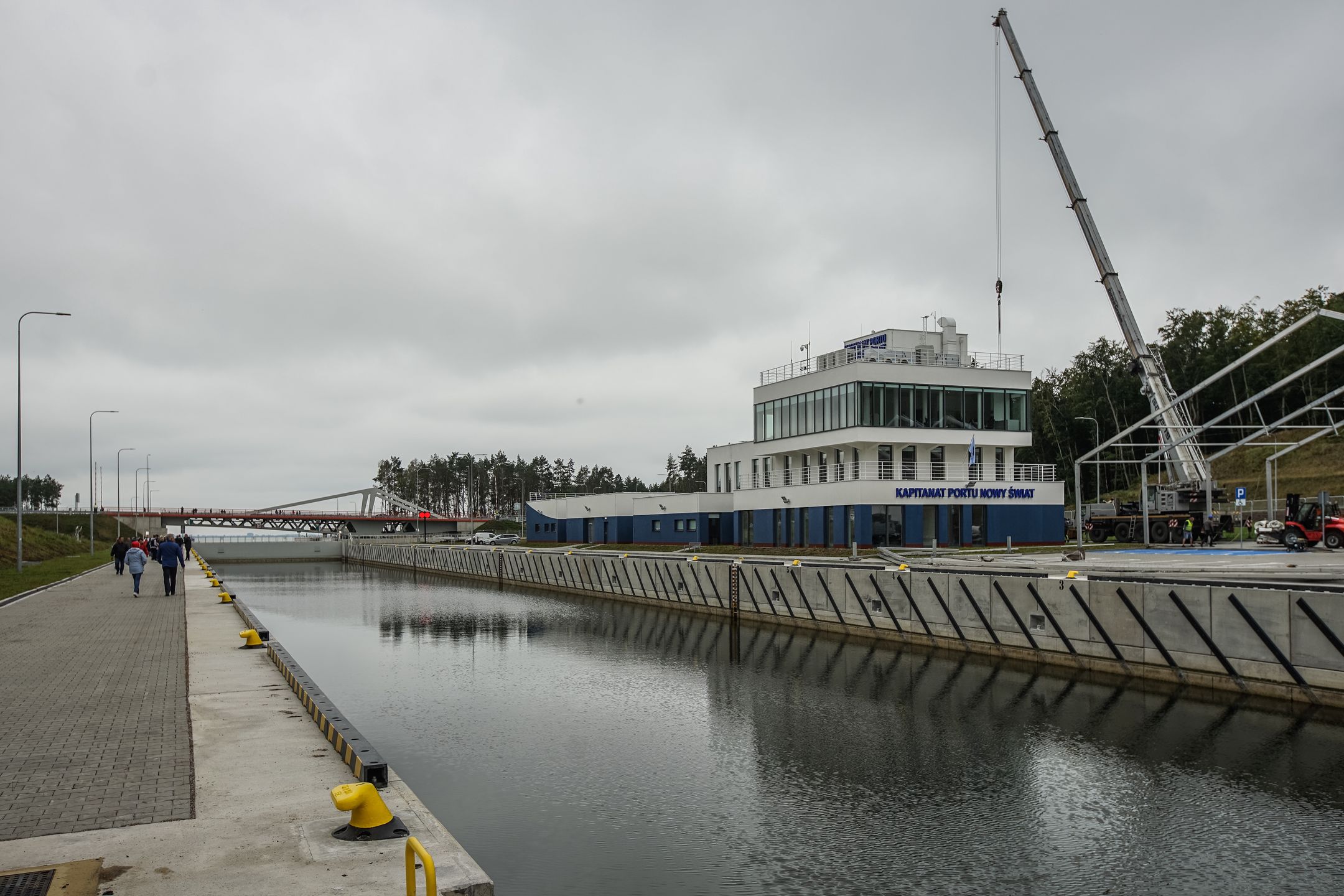 Kanał powstały po przekopie Mierzei Wiślanej