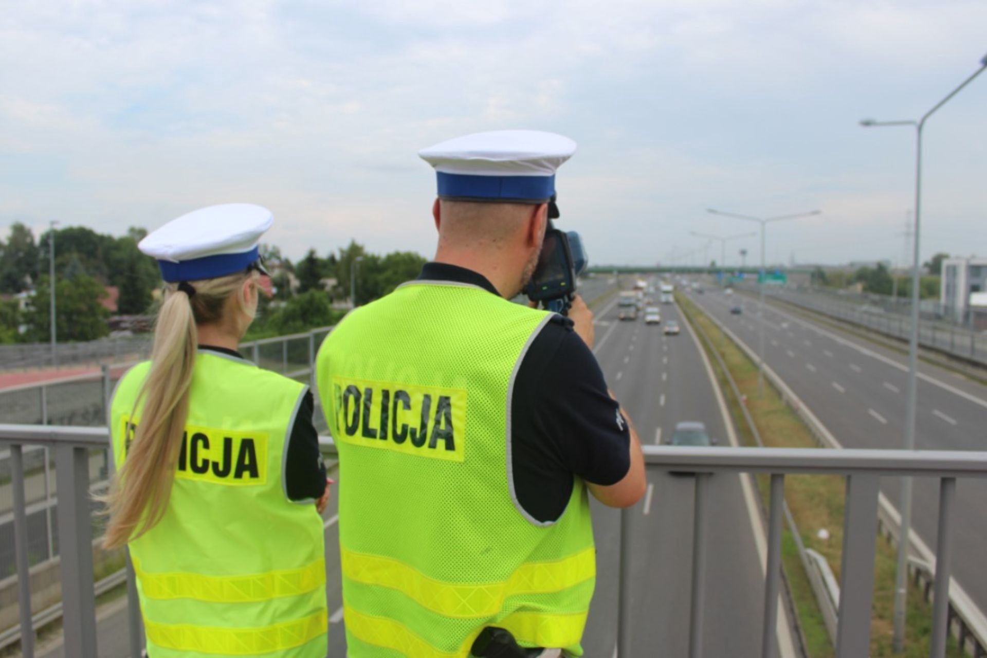 Policjanci na trasie szybkiego ruchu S8 kontrolowali kierowców