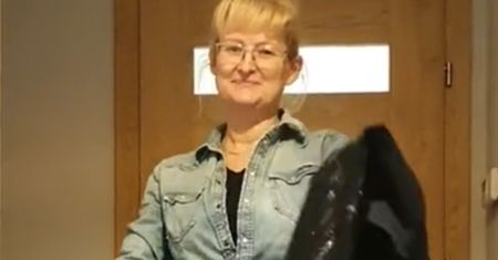 Polonistka robi furorę. Tak ubrała się na 25. studniówkę. 800 tys. odsłon
