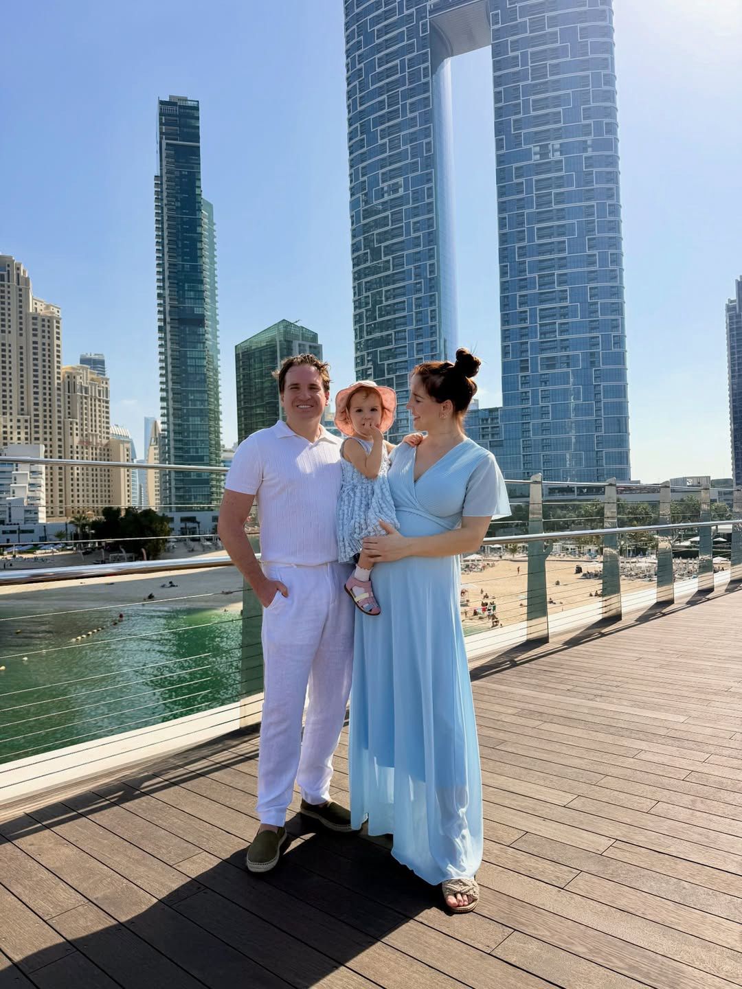 Lil Masti z córką i mężem