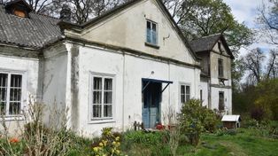 Piotrkowice Małe: Pałac Potockich niszczeje. Wokół dzikie wysypisko