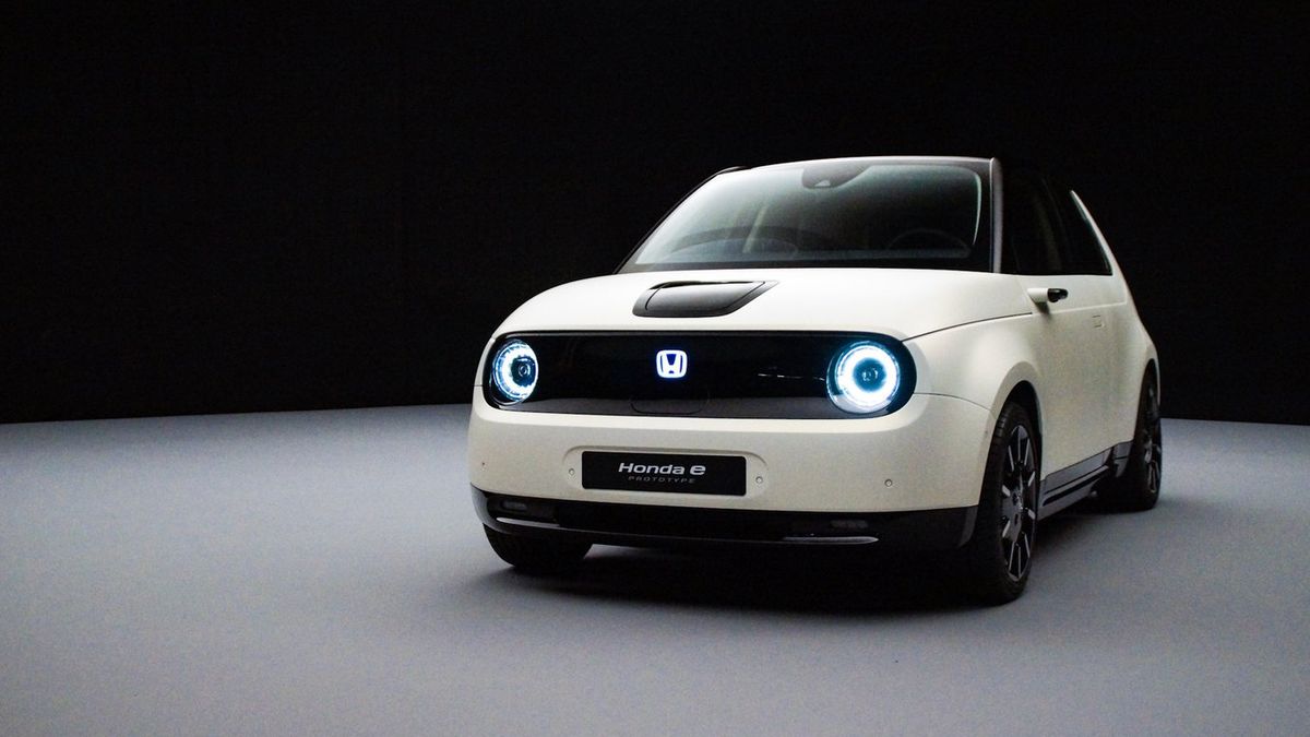 Honda e jeszcze jako prototyp, ale już bardzo bliski produkcji