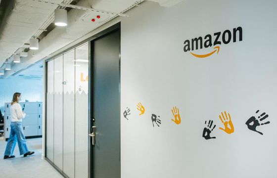 GroupM i Omnicom w ostatniej fazie przetargu mediowego Amazona