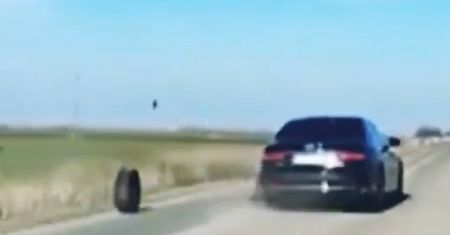Koło nagle wyleciało w powietrze. W środku auta był Vučić