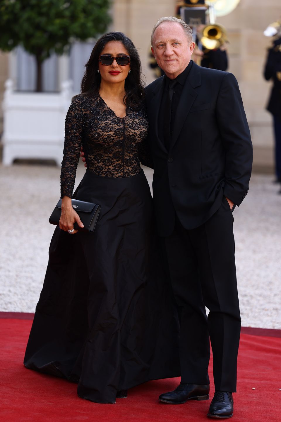 Salma Hayek i Francois-Henri Pinault przybyli na uroczystą kolację do Pałacu Elizejskiego