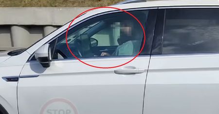Nagrali go na S19. Przerażające, co kierowca Tiguana robił za kółkiem