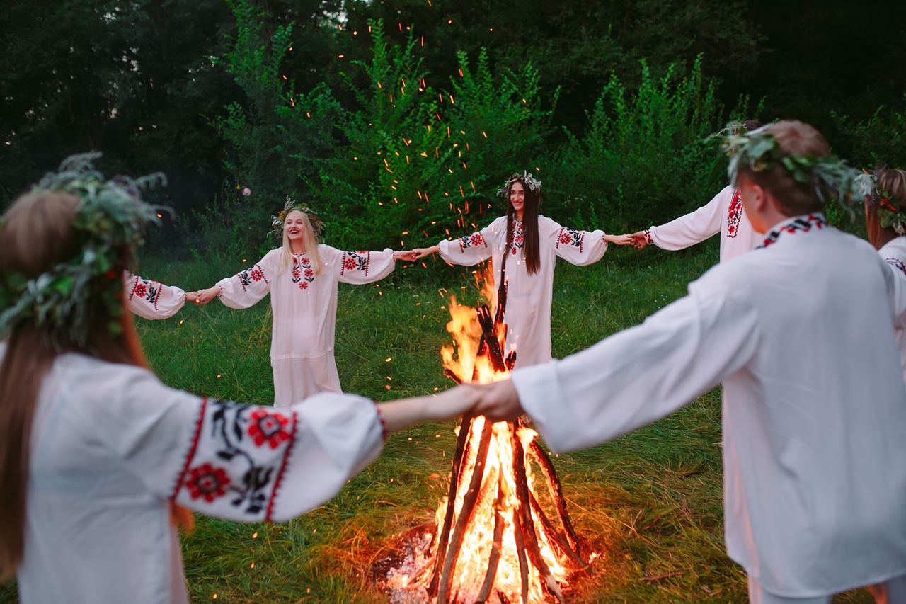 Magiczna Noc Świętojańska w Parku Miejskim. Będą wianki, ogień, muzyka i poszukiwanie kwiatu paproci