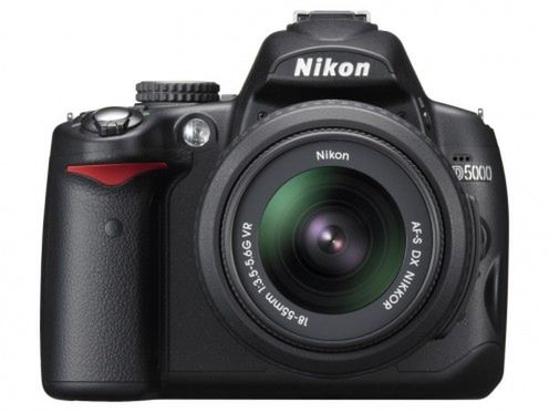 Problemy z niewłączającymi się Nikonami D5000