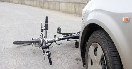Zderzenie z rowerzystą - jak uzyskać odszkodowanie?