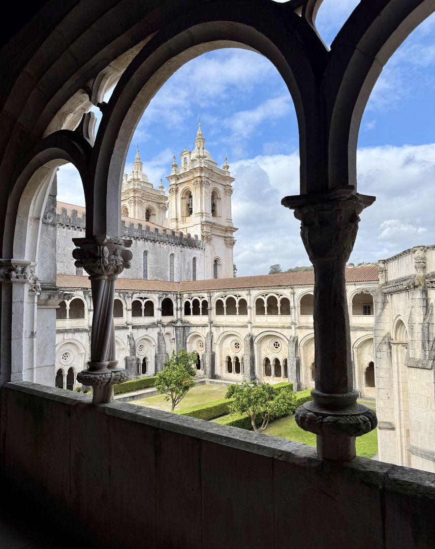 Alcobaça urzeka architekturą