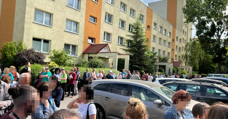 Gigantyczna kolejka do zapisów na półkolonie. "Paranoja"