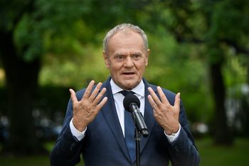 Wyciek danych medycznych. Donald Tusk zabrał głos. "Zaangażujemy wszystkie możliwe służby"