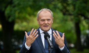 Wyciek danych medycznych. Donald Tusk zabrał głos. "Zaangażujemy wszystkie możliwe służby"