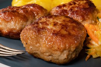 Wystarczy pół łyżeczki. Mielone wyjdą pulchniutkie i miękkie jak poduszka